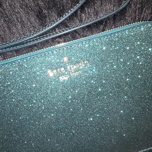 Nwt Kate Spade Green Glitter Wristlet New - Picture 2 of 4